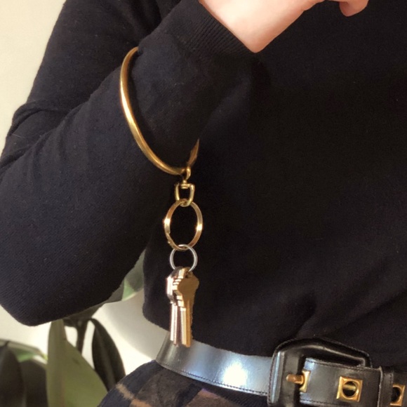 Dead stock Mid Century Jailer’s Key Ring Holder Bracelet Brass Whistle - Picture 2 of 4